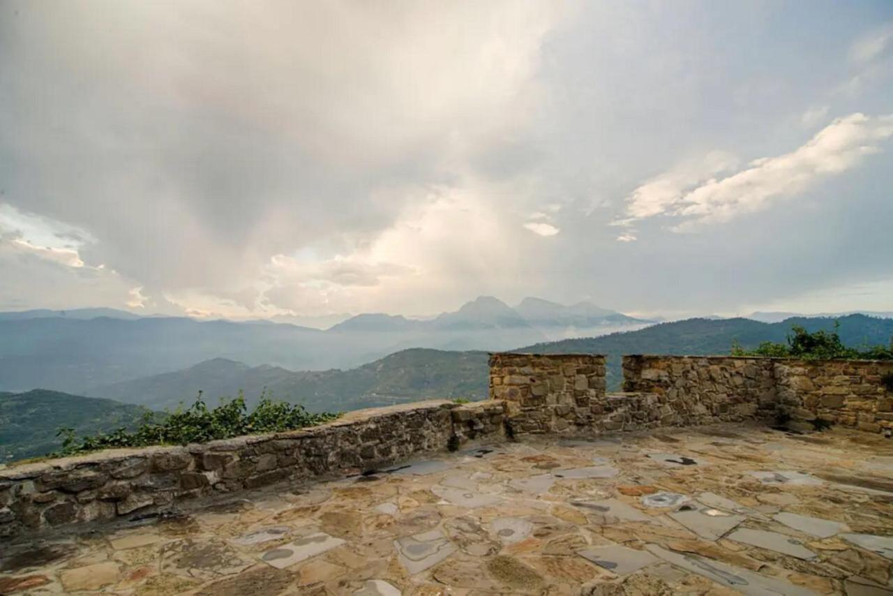 Lovers' Nest Baiardo Ngoại thất bức ảnh